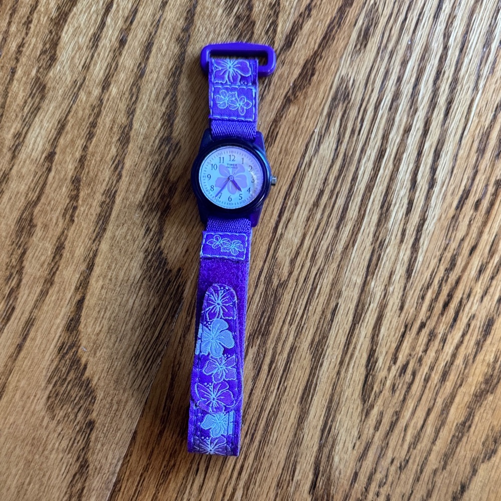 Timex ✅SALE $18✅ Indeglo Purple flowers Kids' Watch vintage